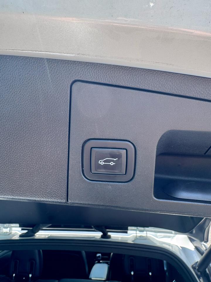 Cadillac XT4 FWD 4dr Sport 2023