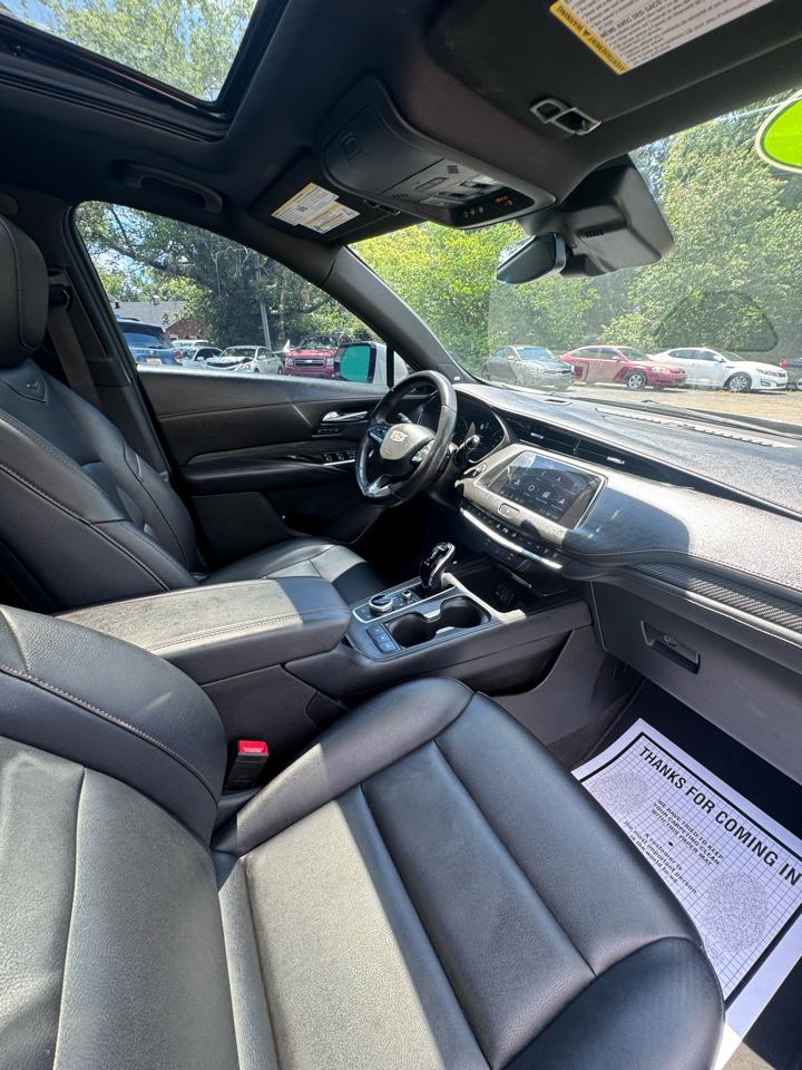 Cadillac XT4 FWD 4dr Sport 2023