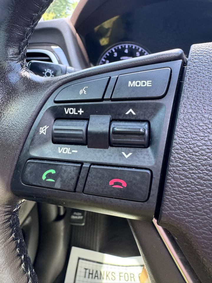 Hyundai Genesis 4dr Sdn V6 3.8L AWD 2015