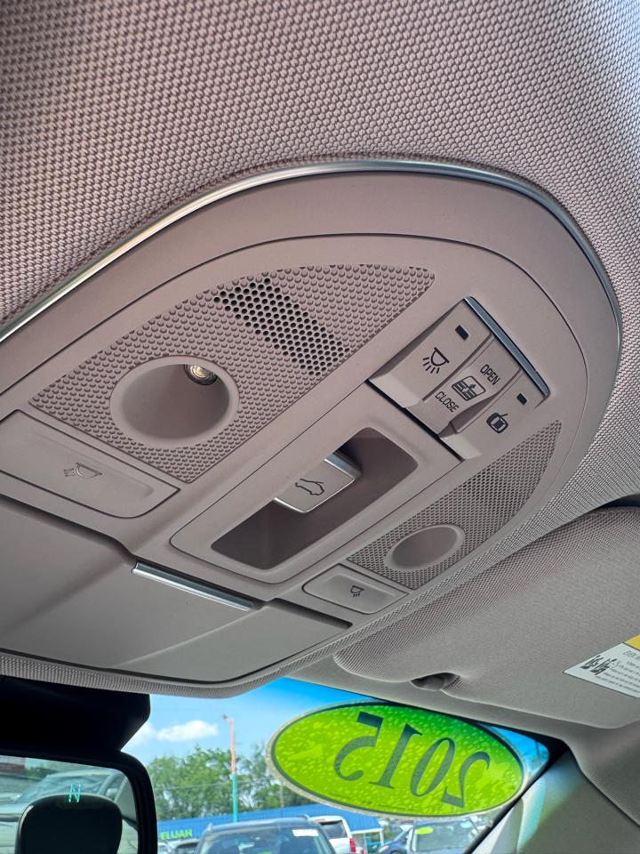 Hyundai Genesis 4dr Sdn V6 3.8L AWD 2015