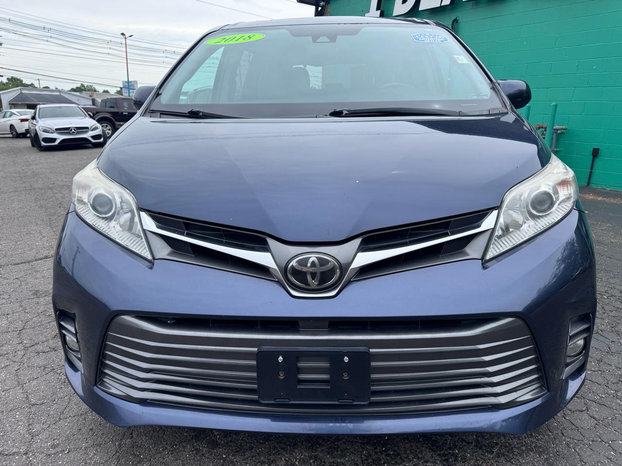 Toyota Sienna Limited Premium AWD 7-Passenger (Natl) 2018