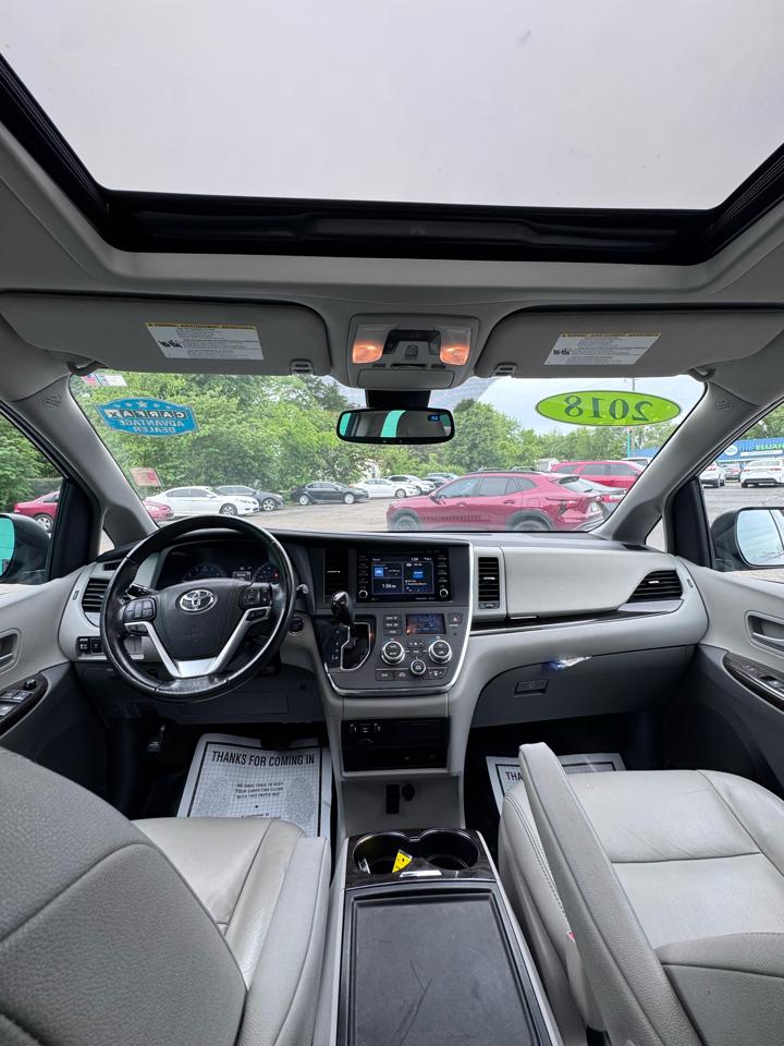 Toyota Sienna Limited Premium AWD 7-Passenger (Natl) 2018