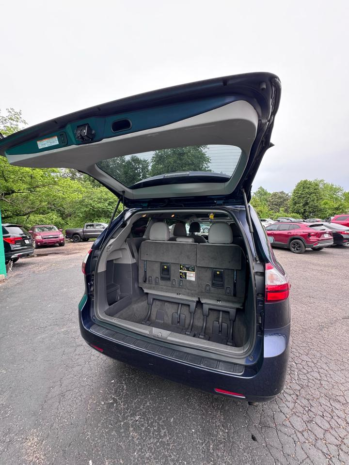 Toyota Sienna Limited Premium AWD 7-Passenger (Natl) 2018