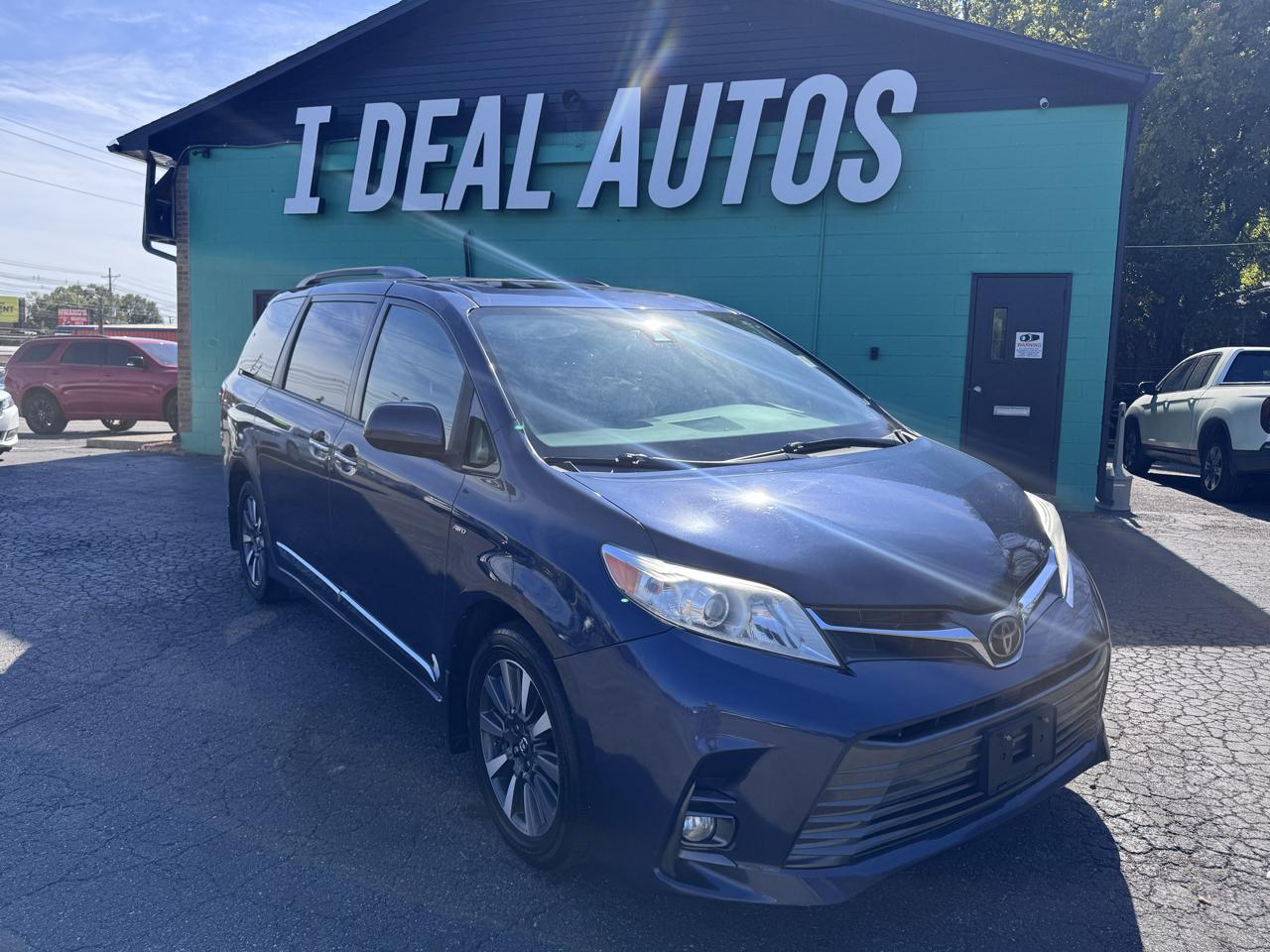 Toyota Sienna Limited Premium AWD 7-Passenger (Natl) 2018