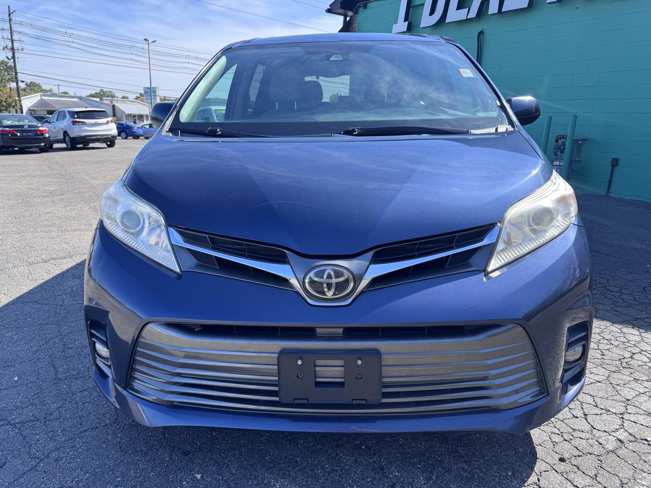 Toyota Sienna Limited Premium AWD 7-Passenger (Natl) 2018