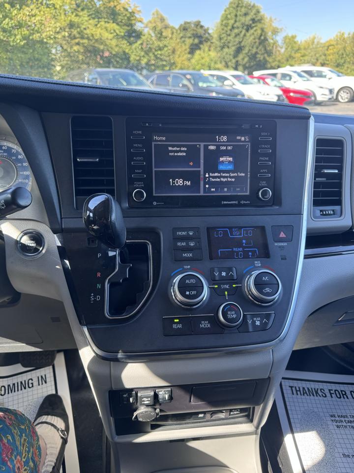 Toyota Sienna Limited Premium AWD 7-Passenger (Natl) 2018