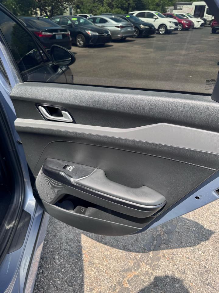 Kia K5 LX Auto FWD 2021