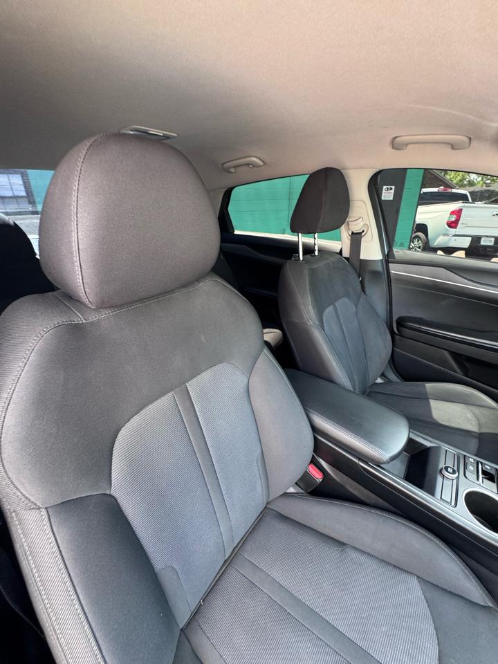 Kia K5 LX Auto FWD 2021