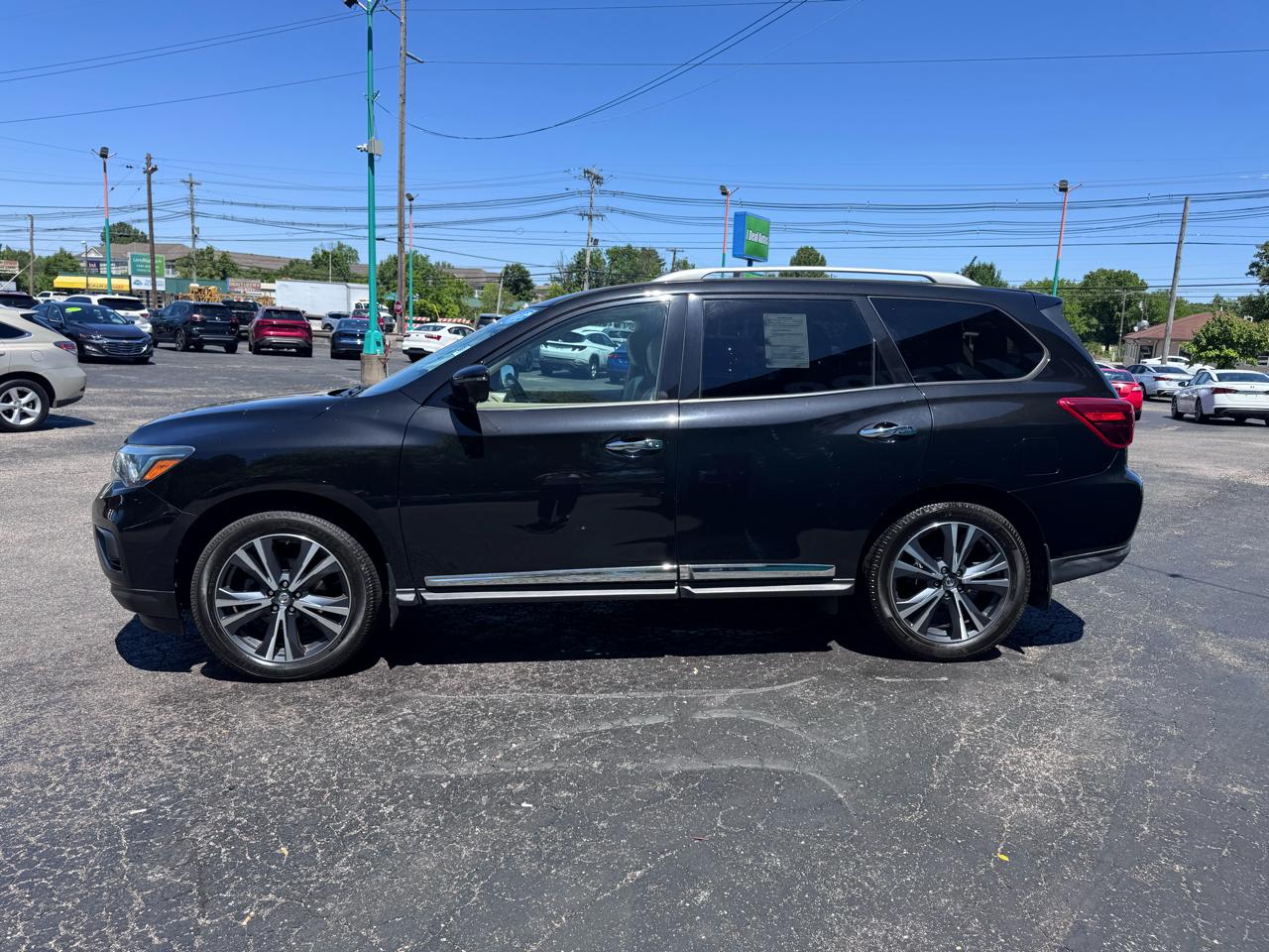 Nissan Pathfinder 4x4 Platinum 2018