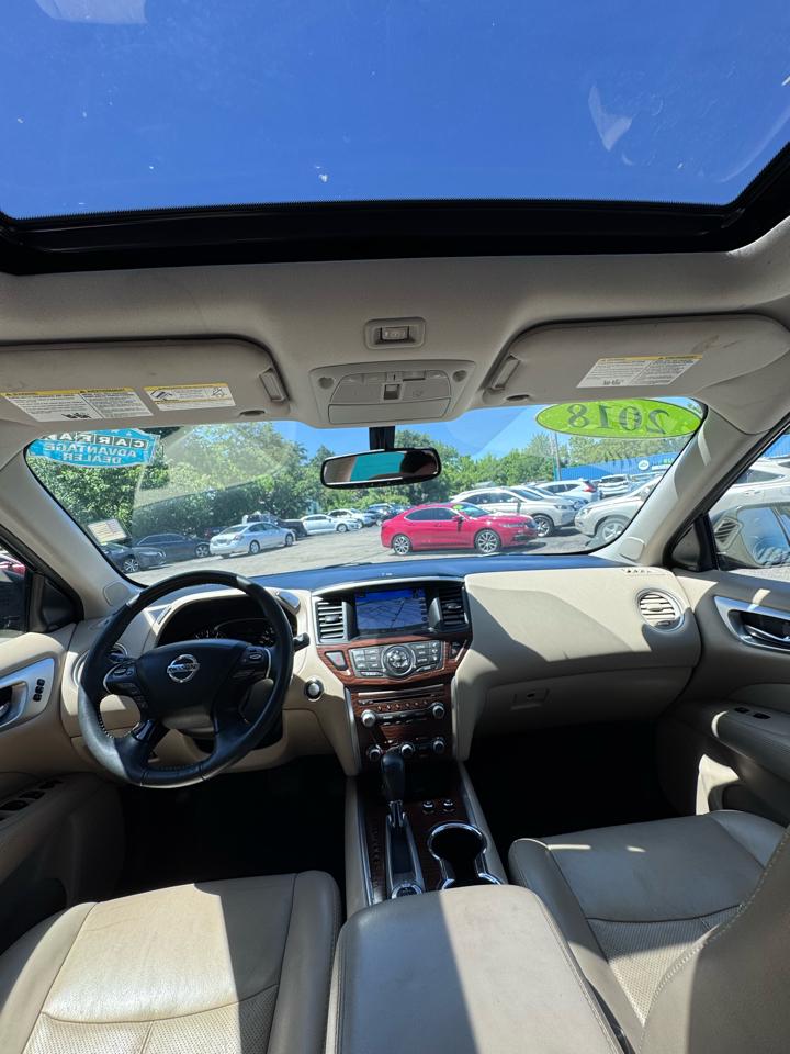 Nissan Pathfinder 4x4 Platinum 2018