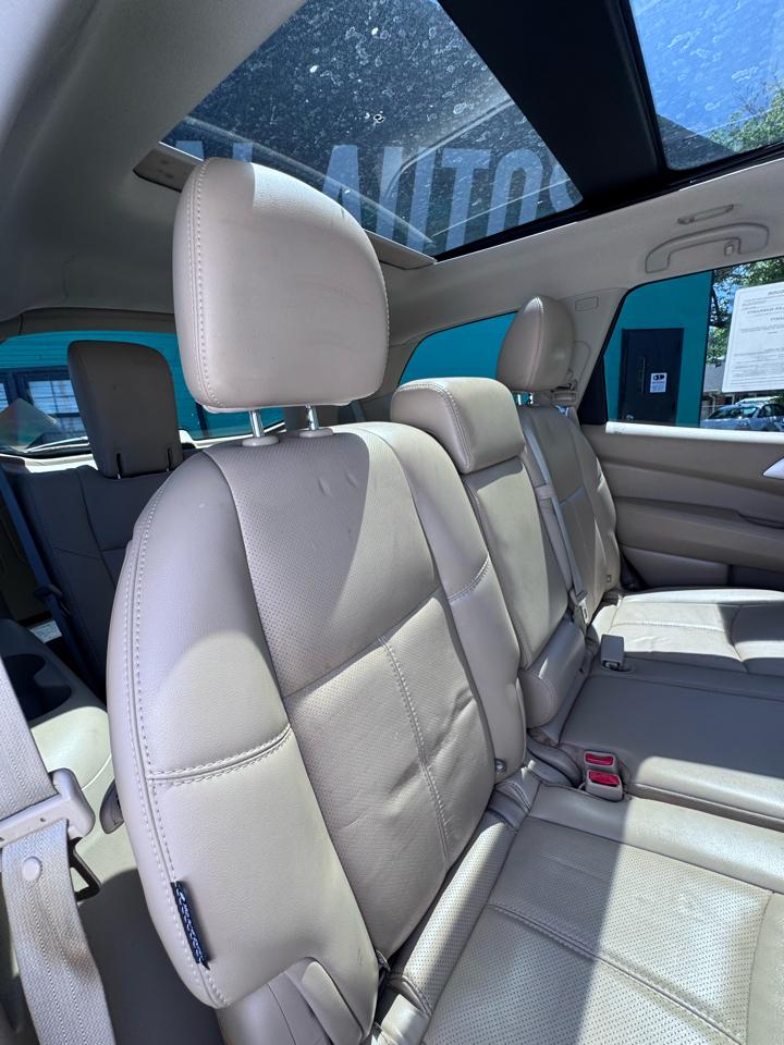 Nissan Pathfinder 4x4 Platinum 2018