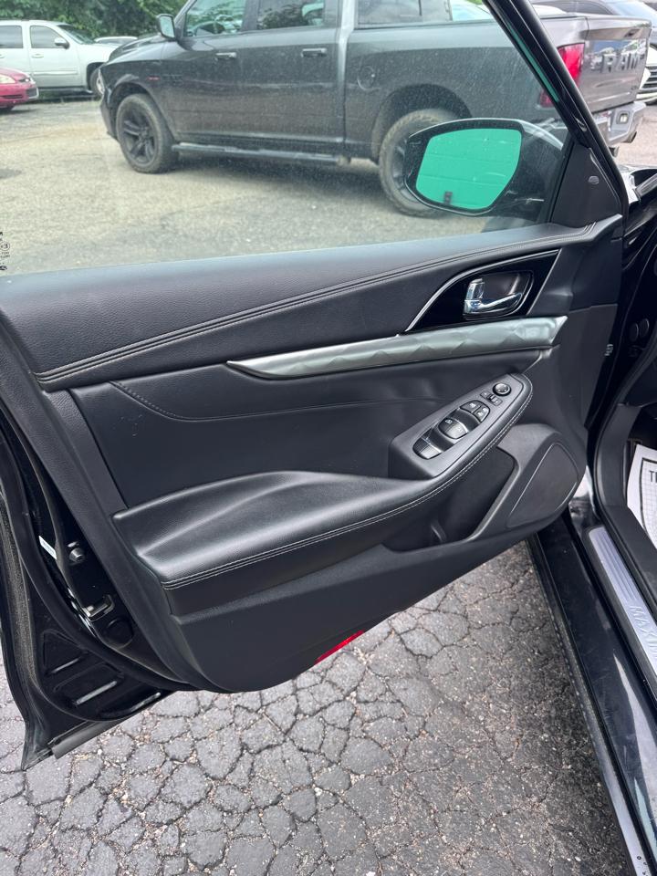 Nissan Maxima SV CVT 2023