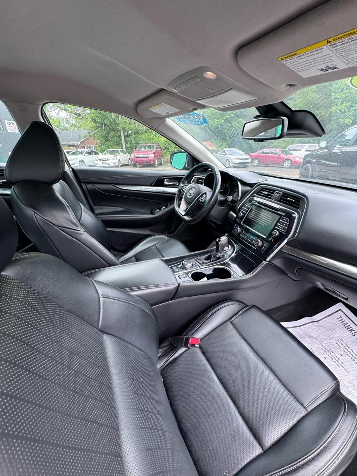 Nissan Maxima SV CVT 2023