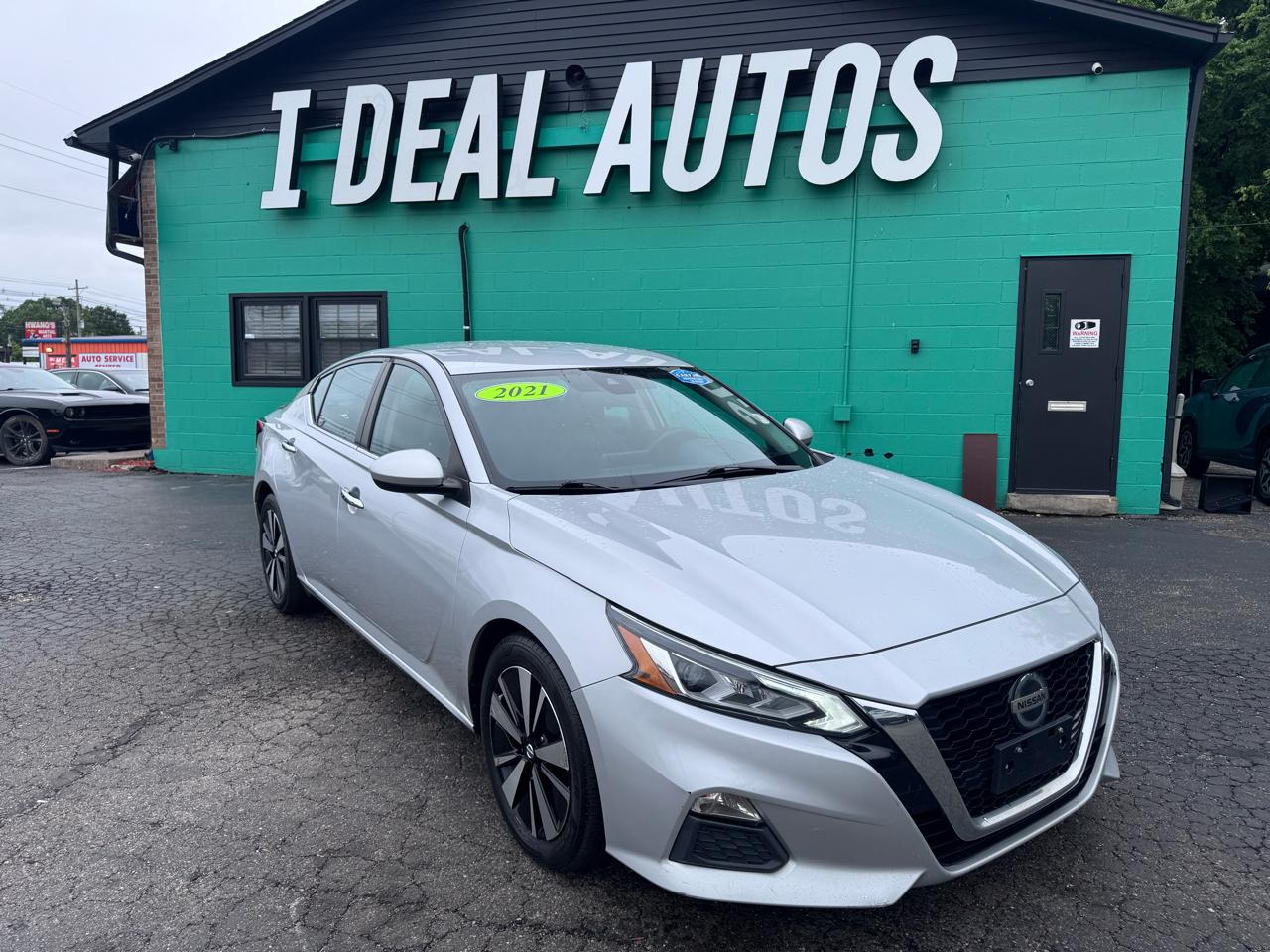 Nissan Altima 2.5 SV Sedan 2021