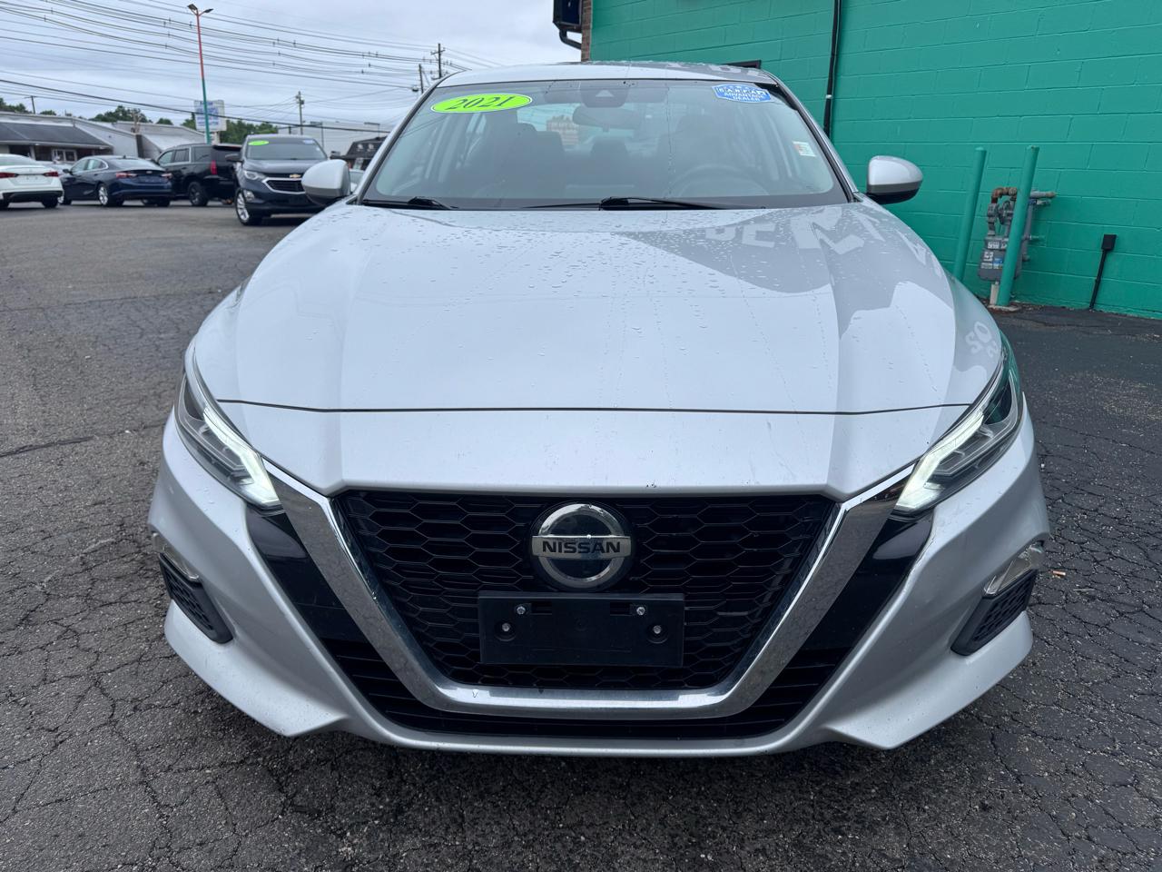 Nissan Altima 2.5 SV Sedan 2021
