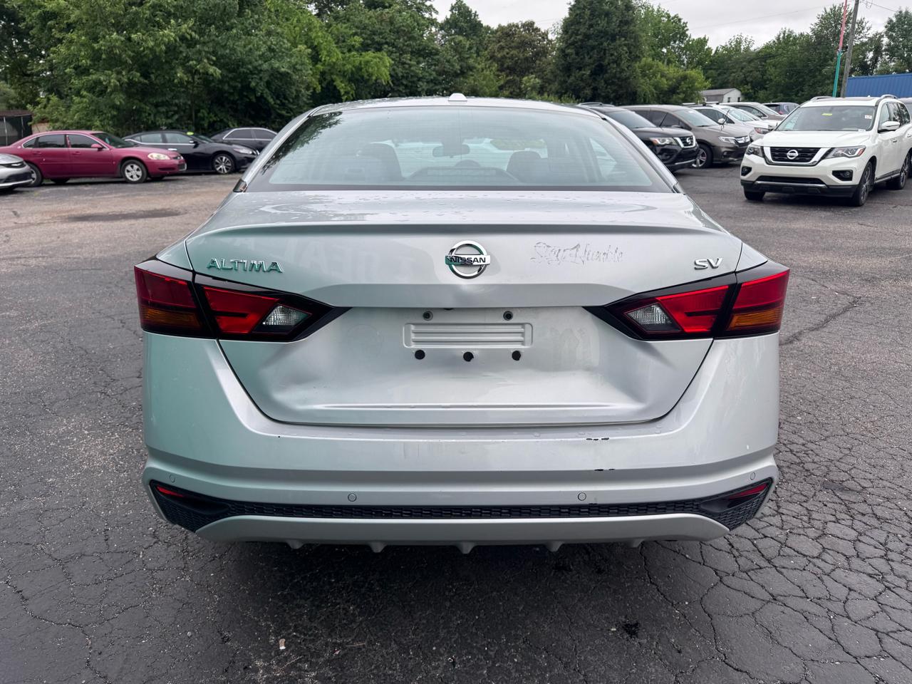 Nissan Altima 2.5 SV Sedan 2021