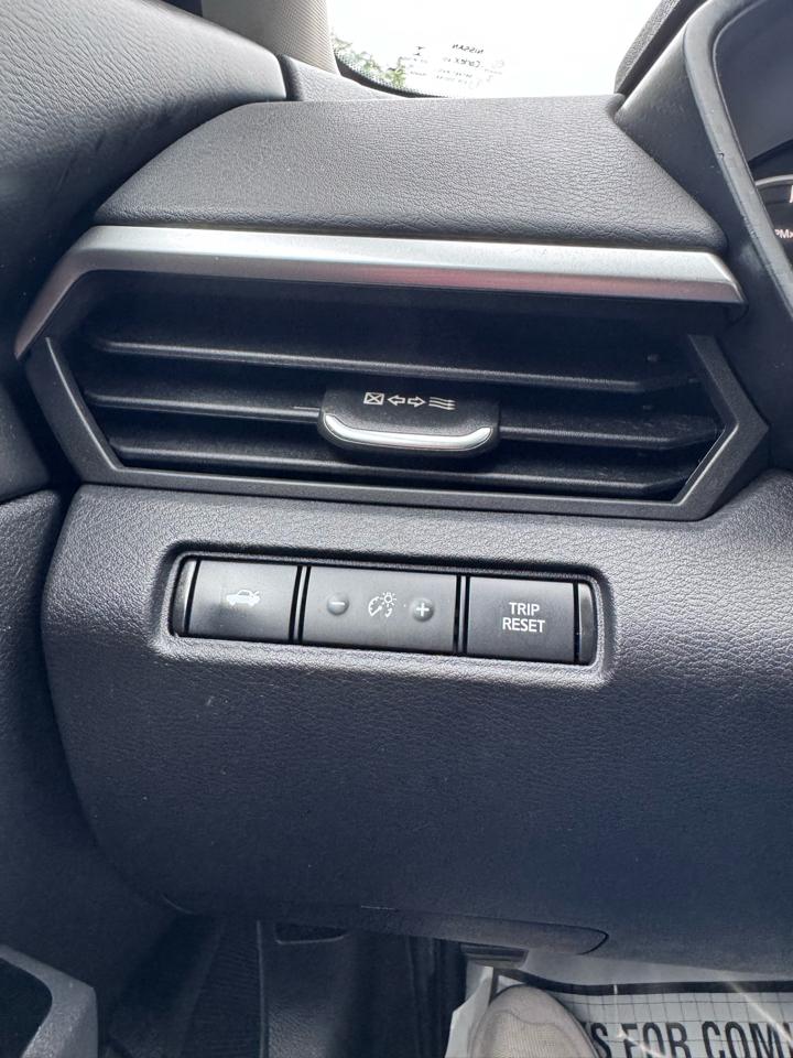 Nissan Altima 2.5 SV Sedan 2021