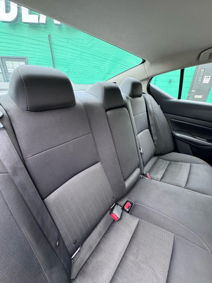 Nissan Altima 2.5 SV Sedan 2021