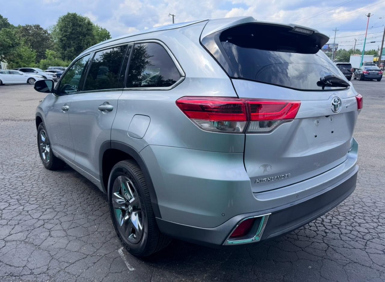 Toyota Highlander Limited V6 FWD (Natl) 2018