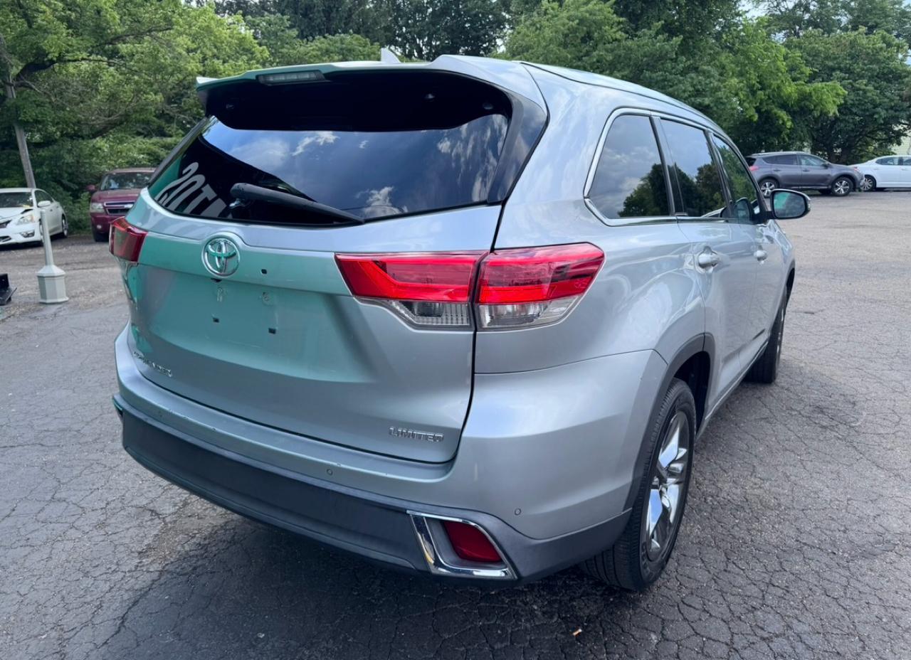 Toyota Highlander Limited V6 FWD (Natl) 2018