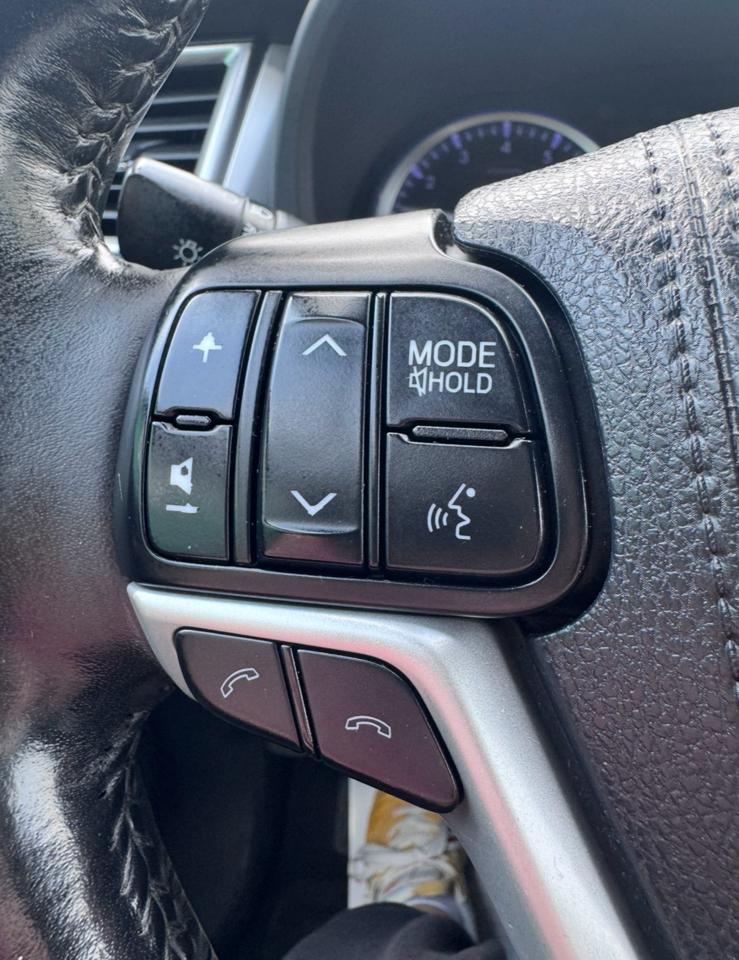 Toyota Highlander Limited V6 FWD (Natl) 2018