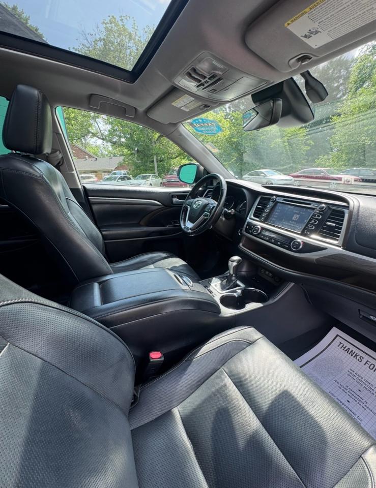 Toyota Highlander Limited V6 FWD (Natl) 2018