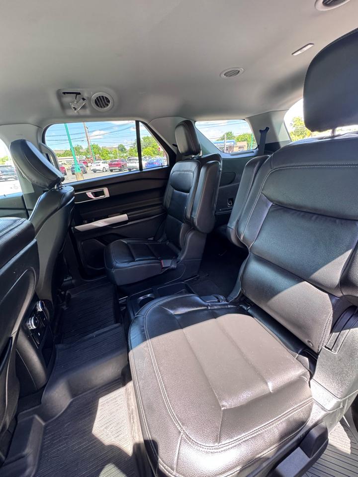 Ford Explorer XLT 4WD 2020