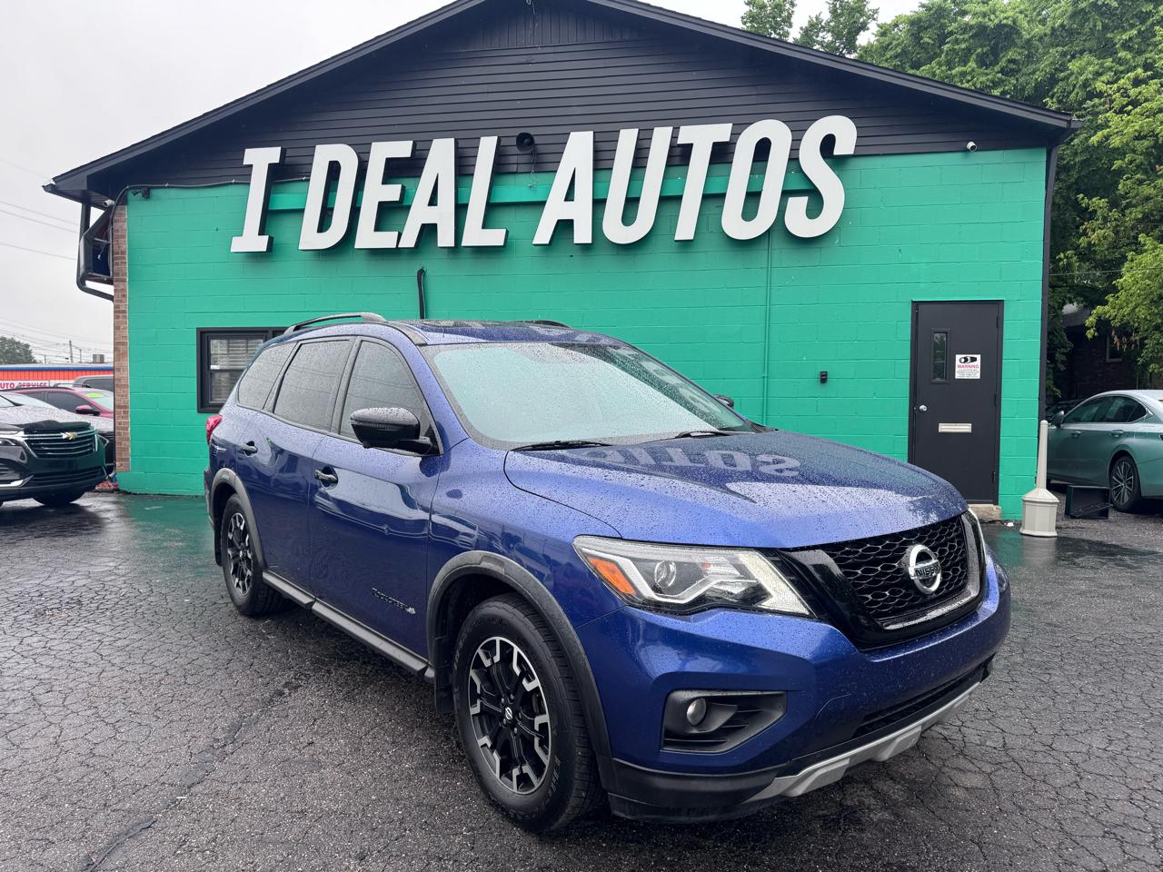 Nissan Pathfinder FWD SL 2020