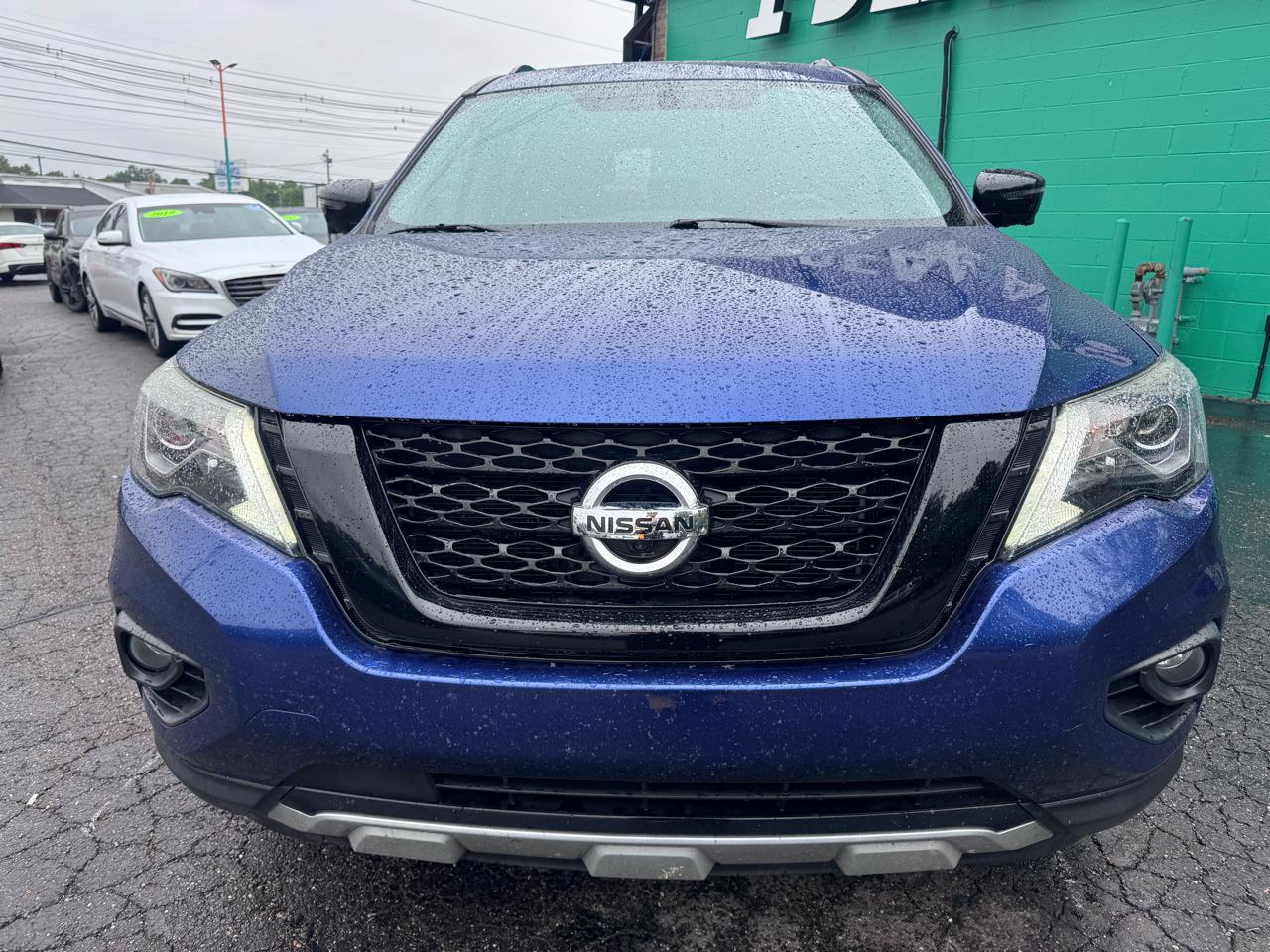 Nissan Pathfinder FWD SL 2020