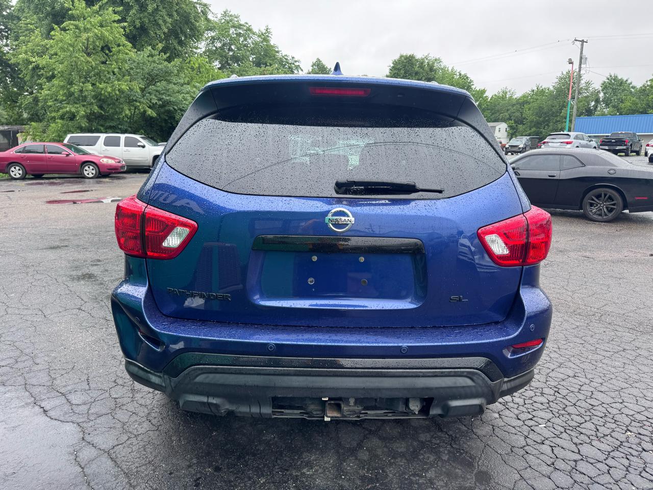Nissan Pathfinder FWD SL 2020