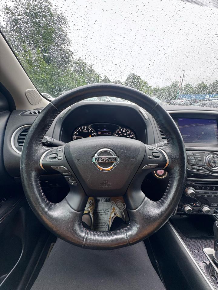 Nissan Pathfinder FWD SL 2020