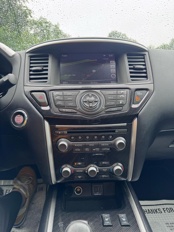 Nissan Pathfinder FWD SL 2020