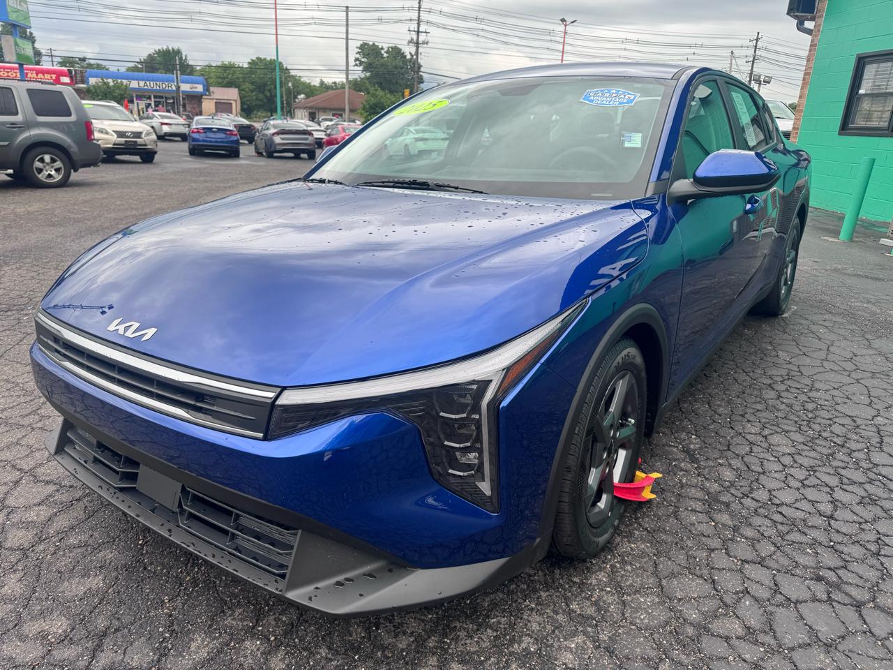 Kia K4 LXS FWD 2025