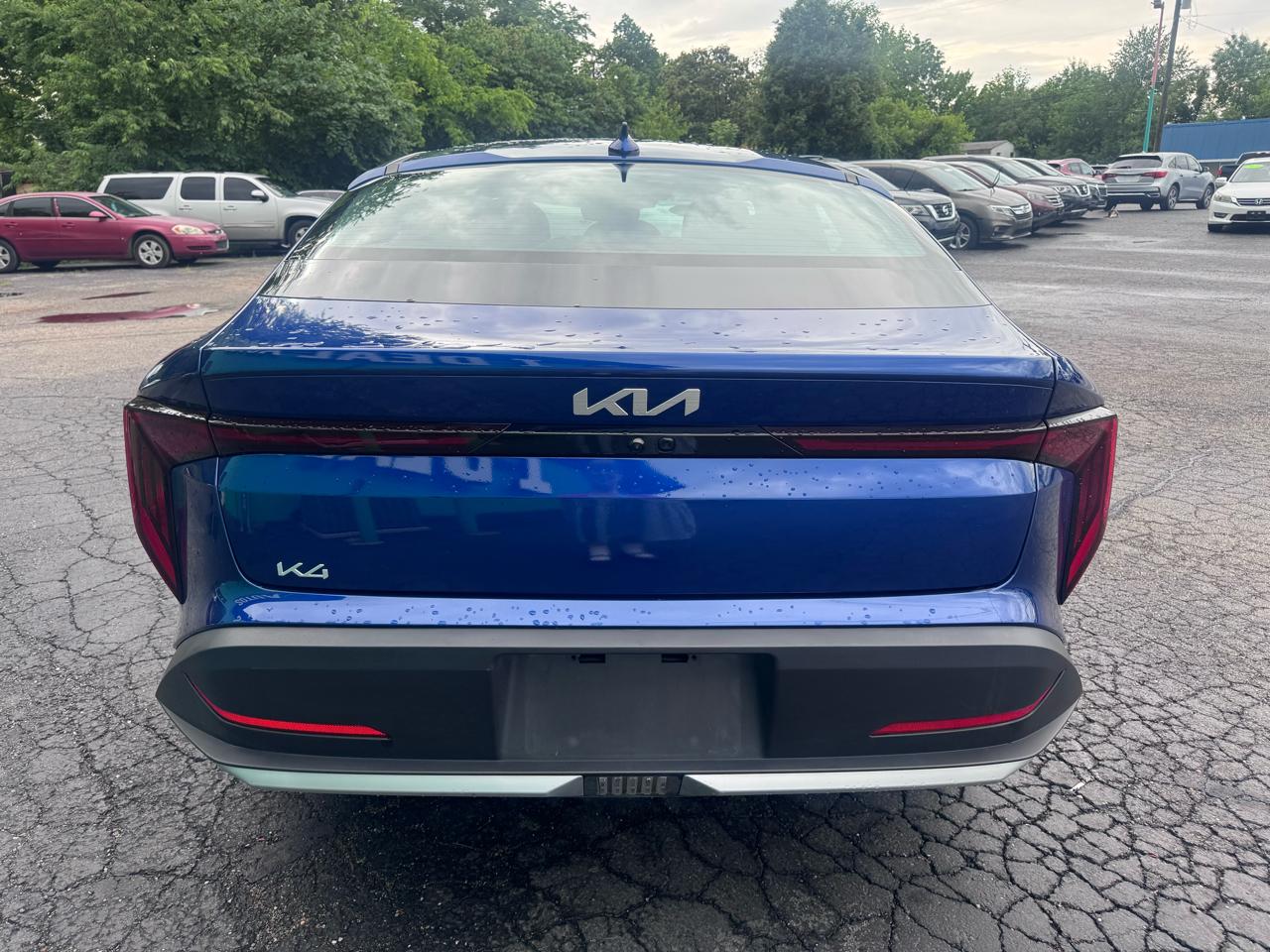 Kia K4 LXS FWD 2025