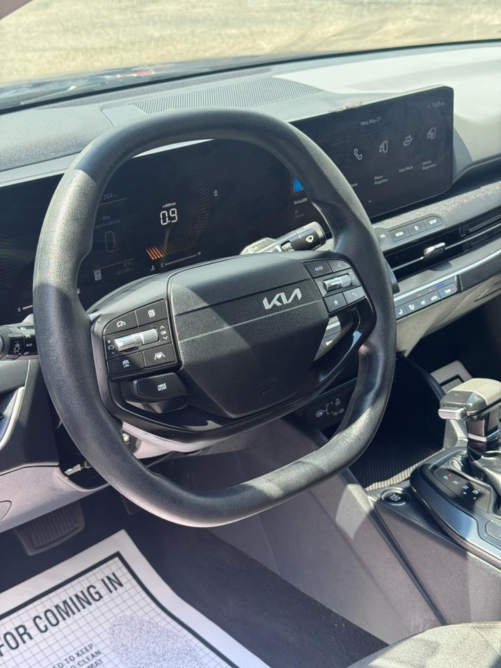 Kia K4 LXS FWD 2025