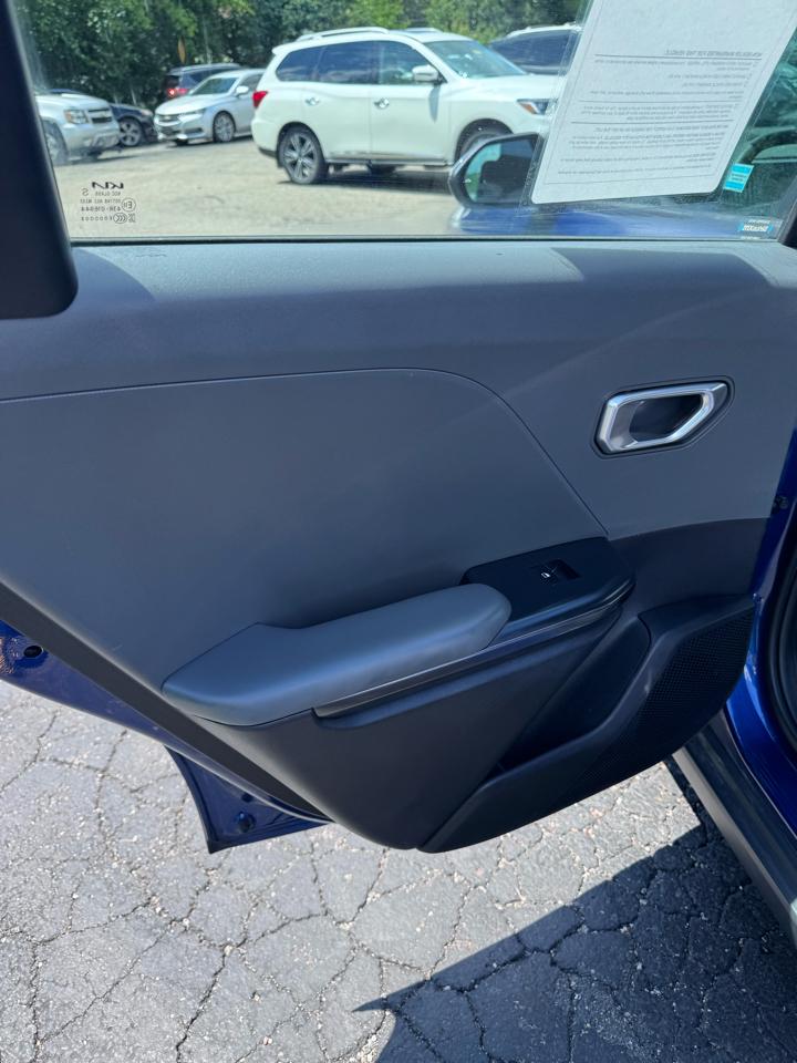 Kia K4 LXS FWD 2025
