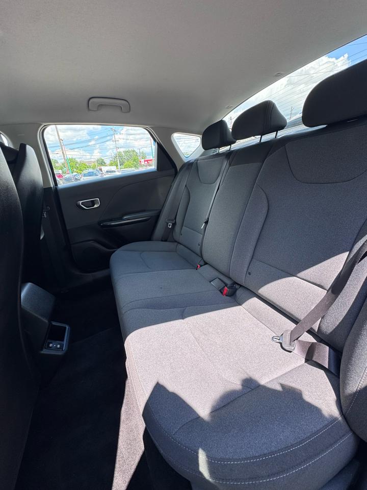 Kia K4 LXS FWD 2025