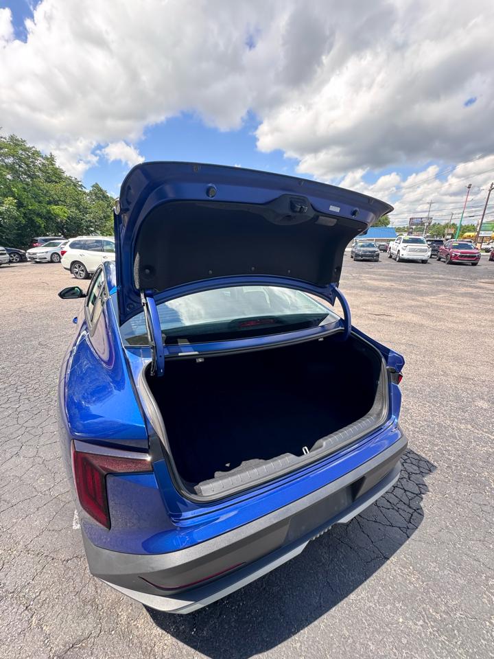Kia K4 LXS FWD 2025