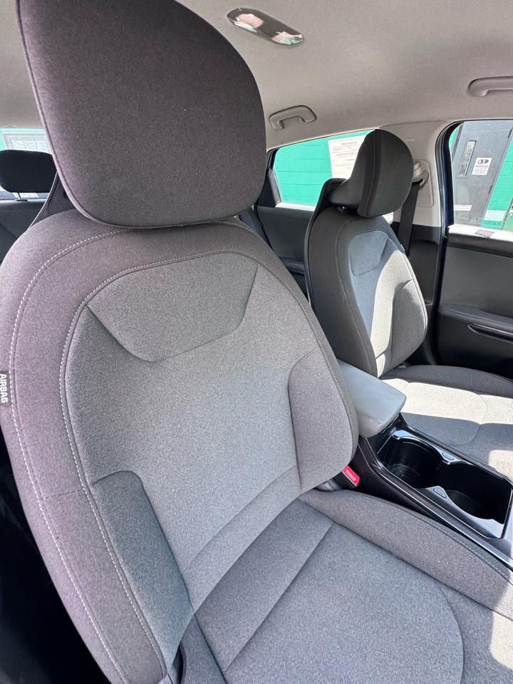 Kia K4 LXS FWD 2025