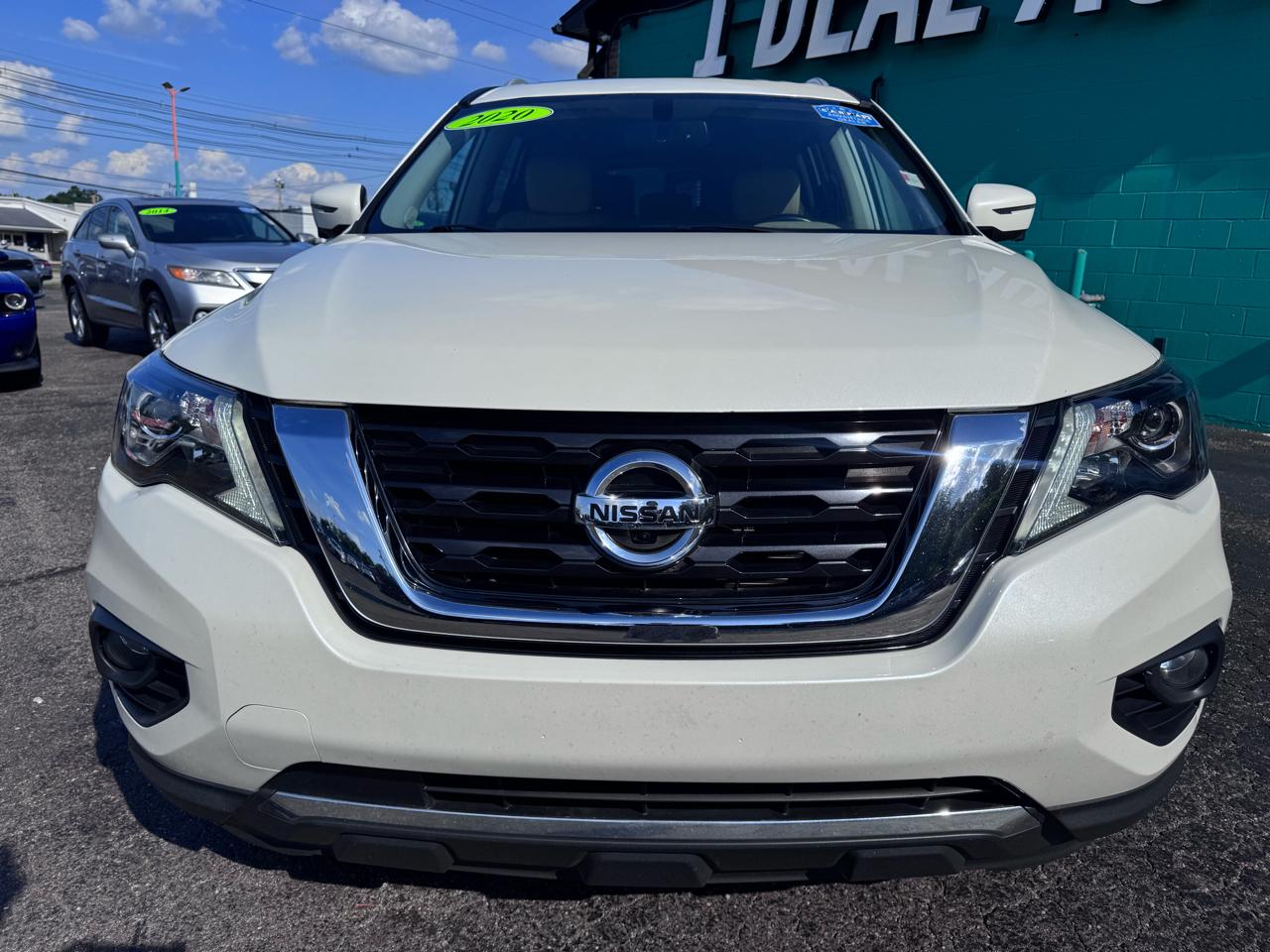 Nissan Pathfinder 4x4 Platinum 2020