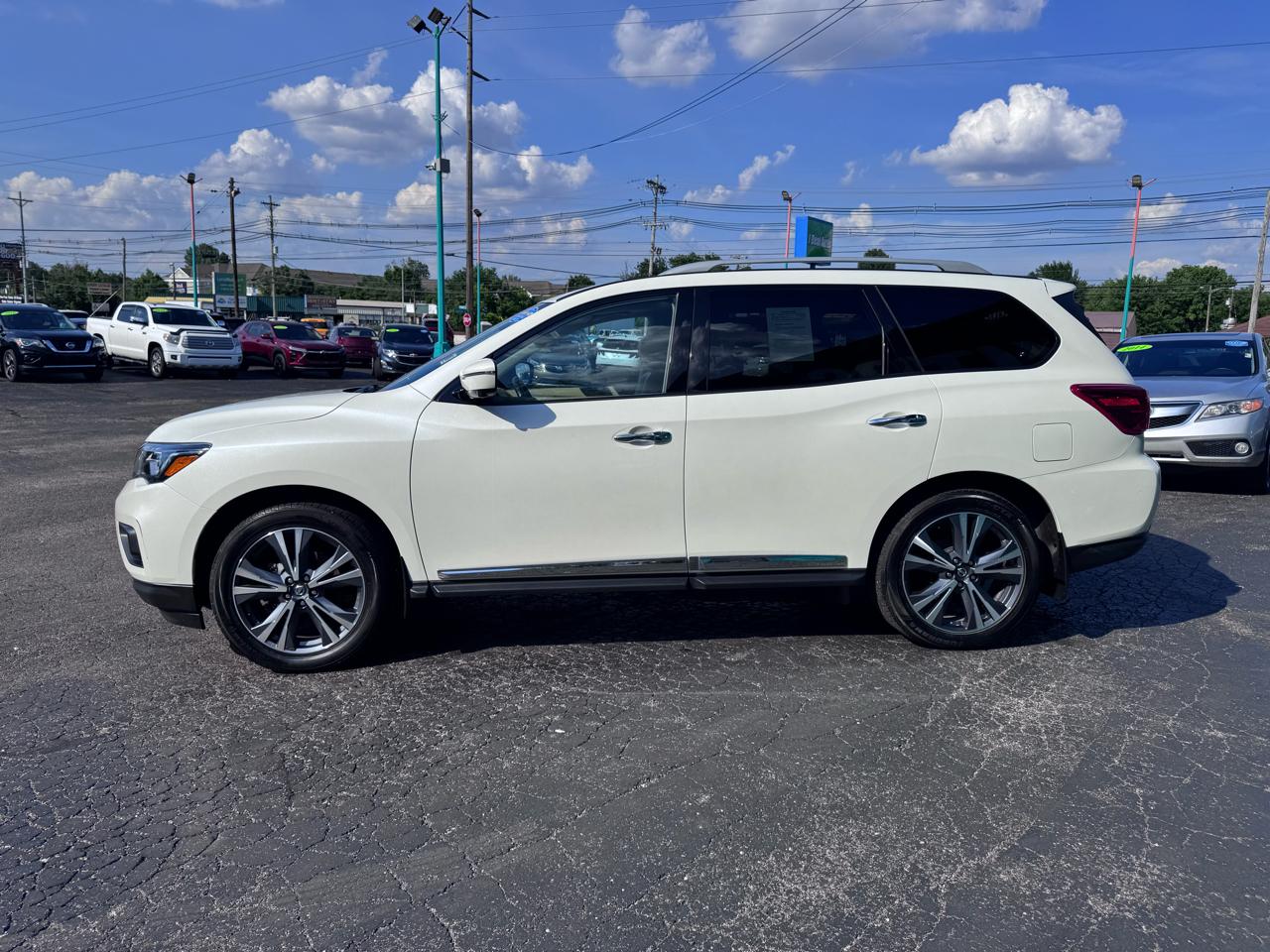 Nissan Pathfinder 4x4 Platinum 2020