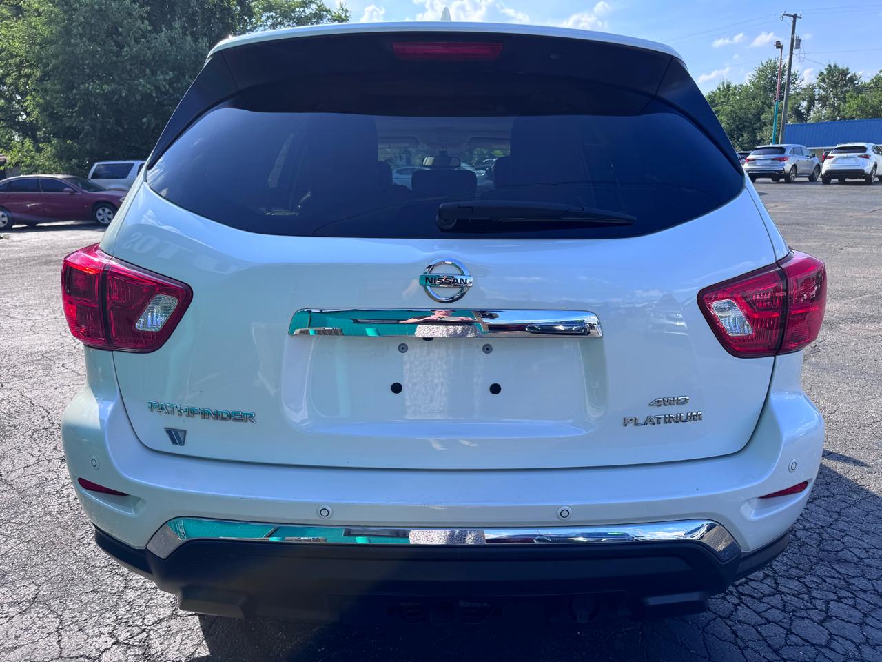 Nissan Pathfinder 4x4 Platinum 2020