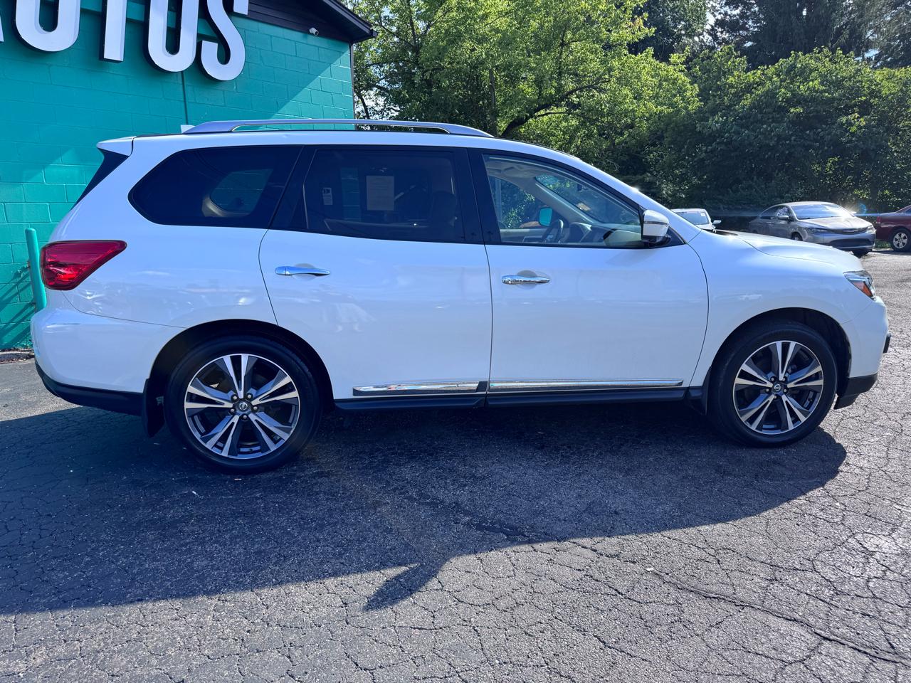 Nissan Pathfinder 4x4 Platinum 2020