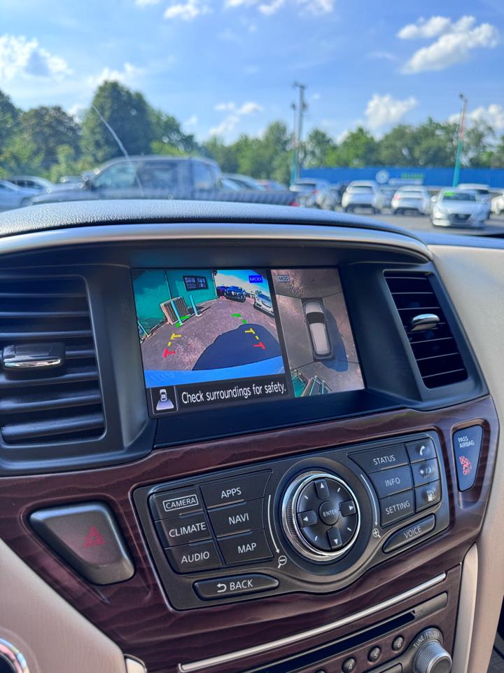 Nissan Pathfinder 4x4 Platinum 2020