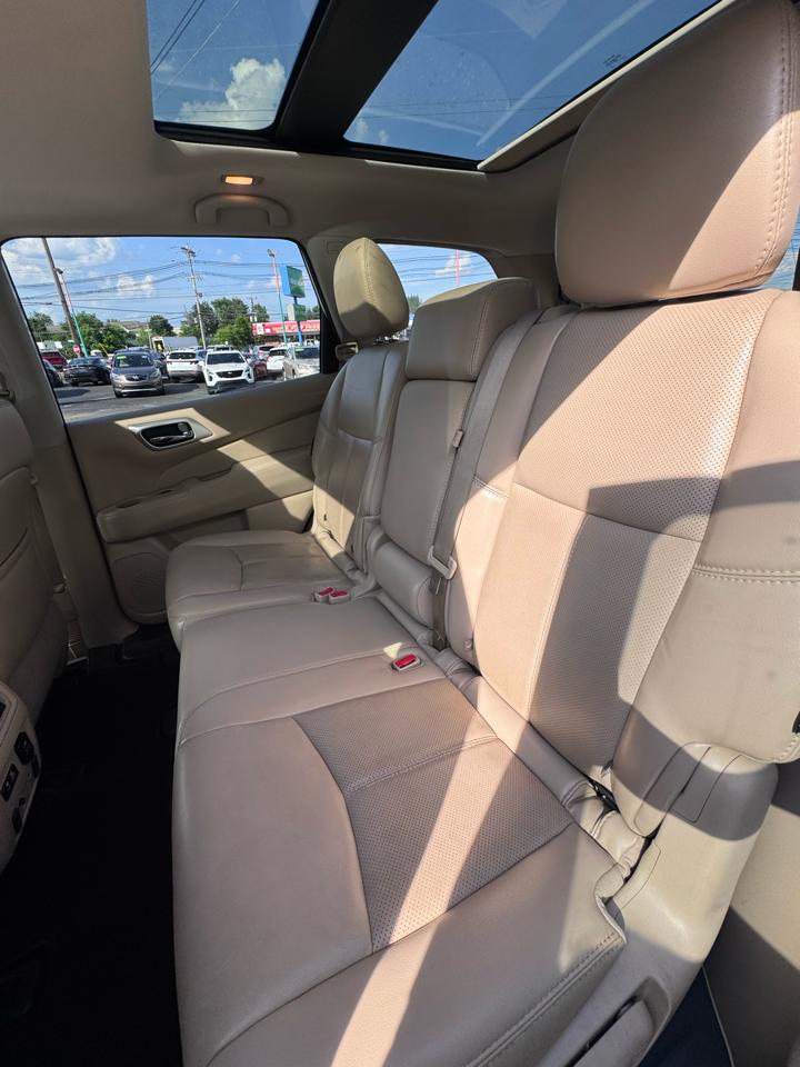 Nissan Pathfinder 4x4 Platinum 2020