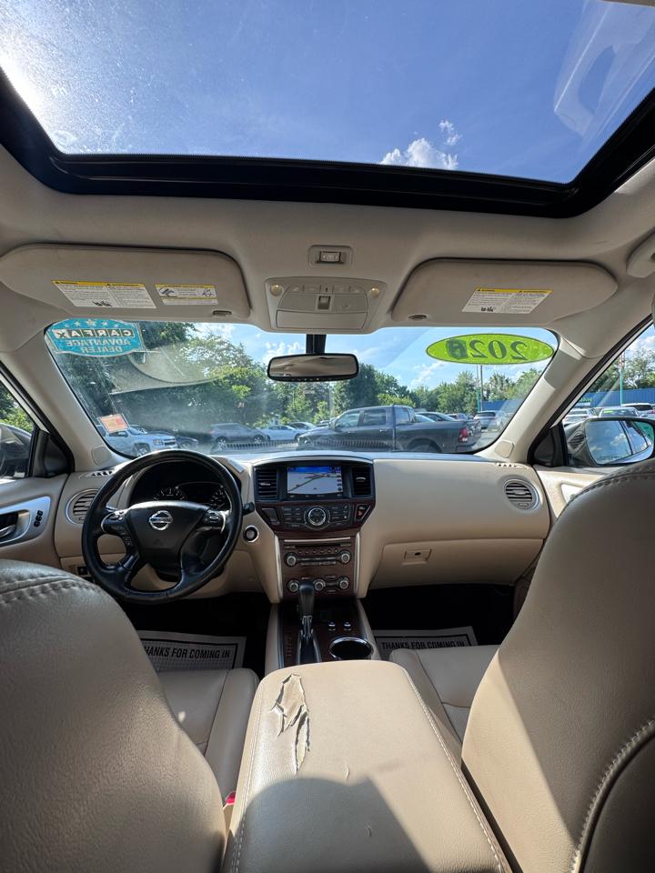 Nissan Pathfinder 4x4 Platinum 2020