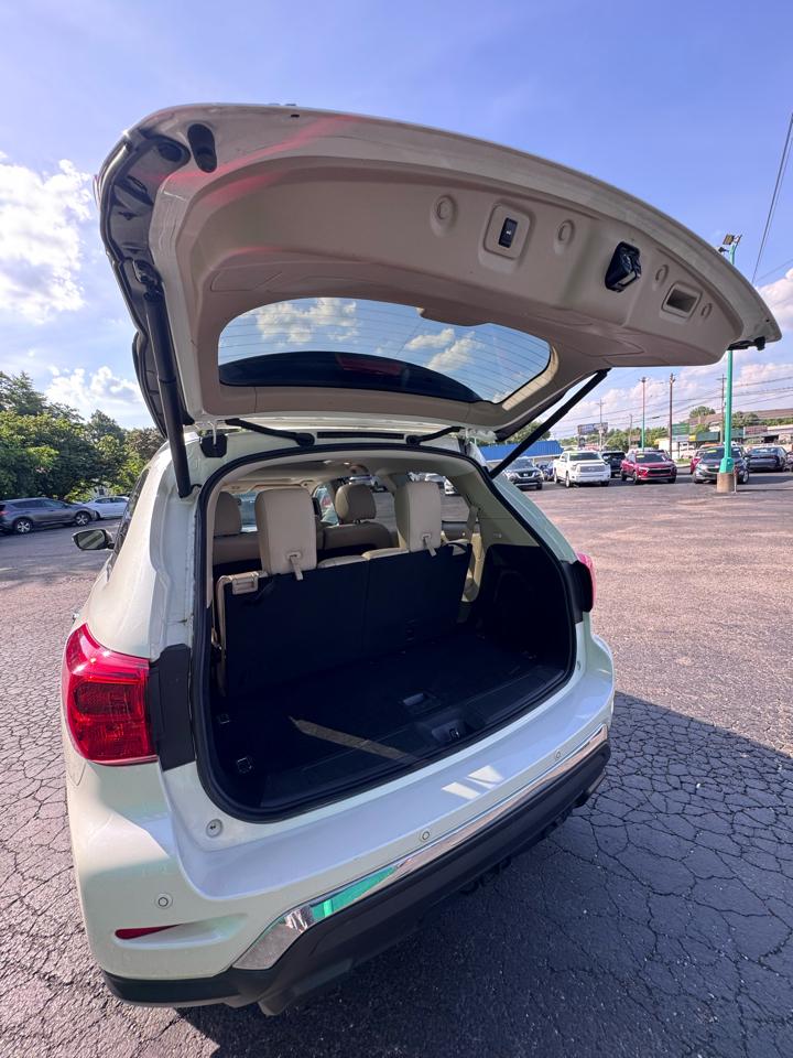 Nissan Pathfinder 4x4 Platinum 2020