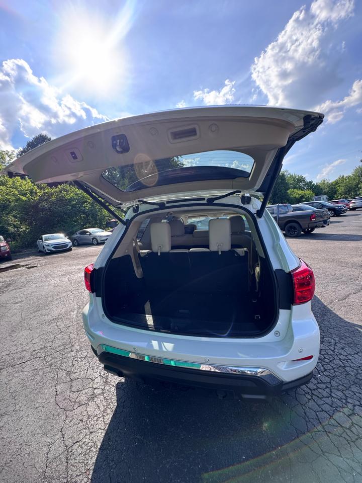 Nissan Pathfinder 4x4 Platinum 2020