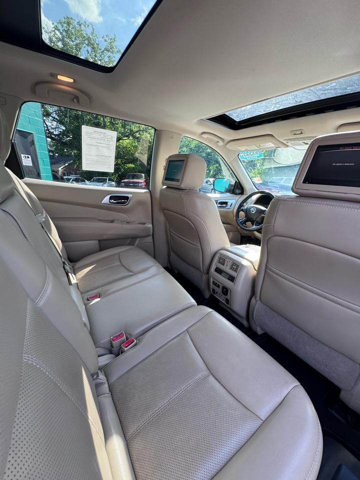Nissan Pathfinder 4x4 Platinum 2020