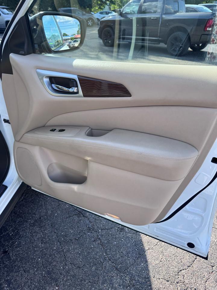 Nissan Pathfinder 4x4 Platinum 2020